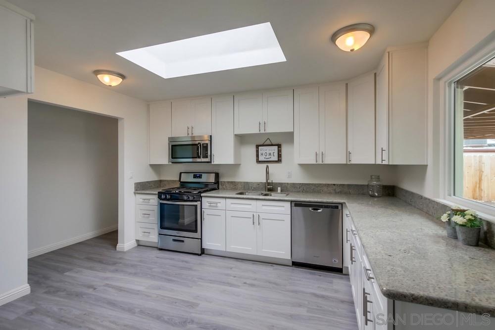 13728 Somerset Road Poway, CA 92064 - Photo 12 of 25 Gallery Image 12