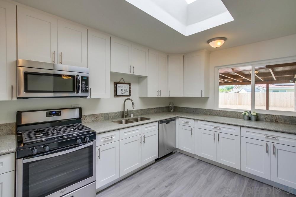 13728 Somerset Road Poway, CA 92064 - Photo 15 of 25 Gallery Image 15