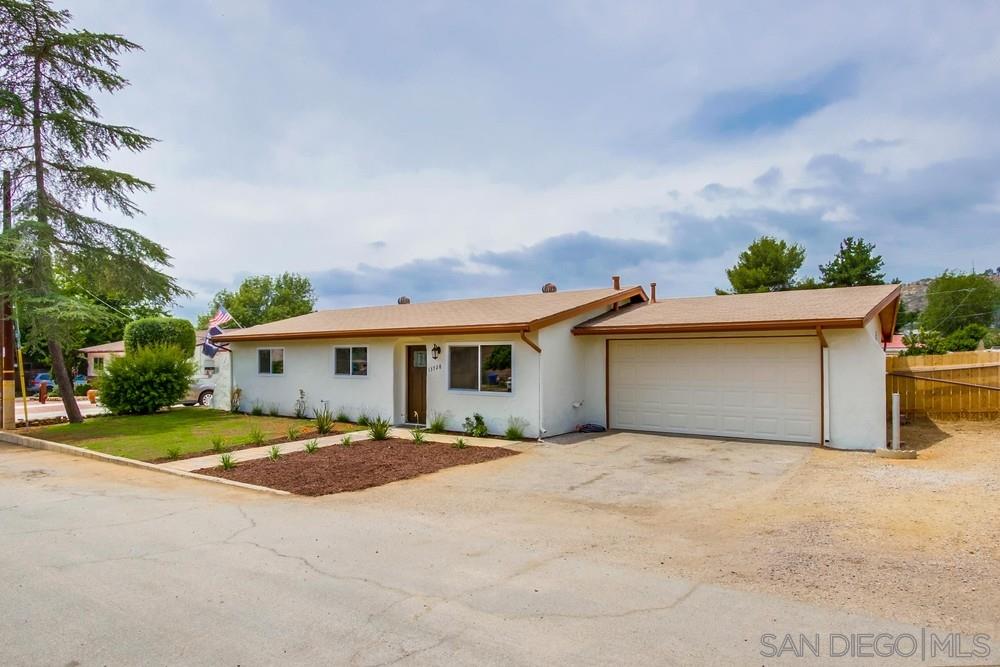 13728 Somerset Road Poway, CA 92064 - Photo 3 of 25 Gallery Image 3