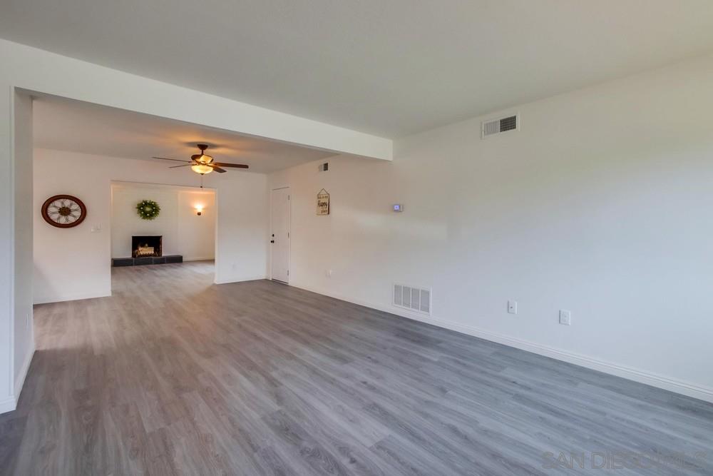 13728 Somerset Road Poway, CA 92064 - Photo 5 of 25 Gallery Image 5