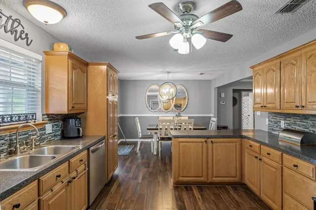 $439,000 | 107 Dogwood Place, Van, TX 75790