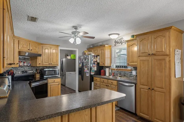 $439,000 | 107 Dogwood Place, Van, TX 75790