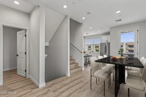 $759,999 | 2601 East Clarendon Avenue, Unit 1, Phoenix, AZ 85016