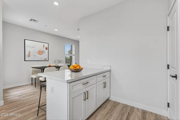 $759,999 | 2601 East Clarendon Avenue, Unit 1, Phoenix, AZ 85016