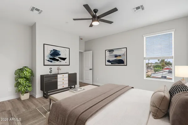 $759,999 | 2601 East Clarendon Avenue, Unit 1, Phoenix, AZ 85016