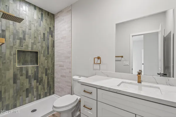 $759,999 | 2601 East Clarendon Avenue, Unit 1, Phoenix, AZ 85016