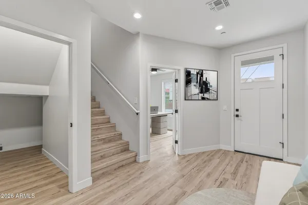 $759,999 | 2601 East Clarendon Avenue, Unit 1, Phoenix, AZ 85016