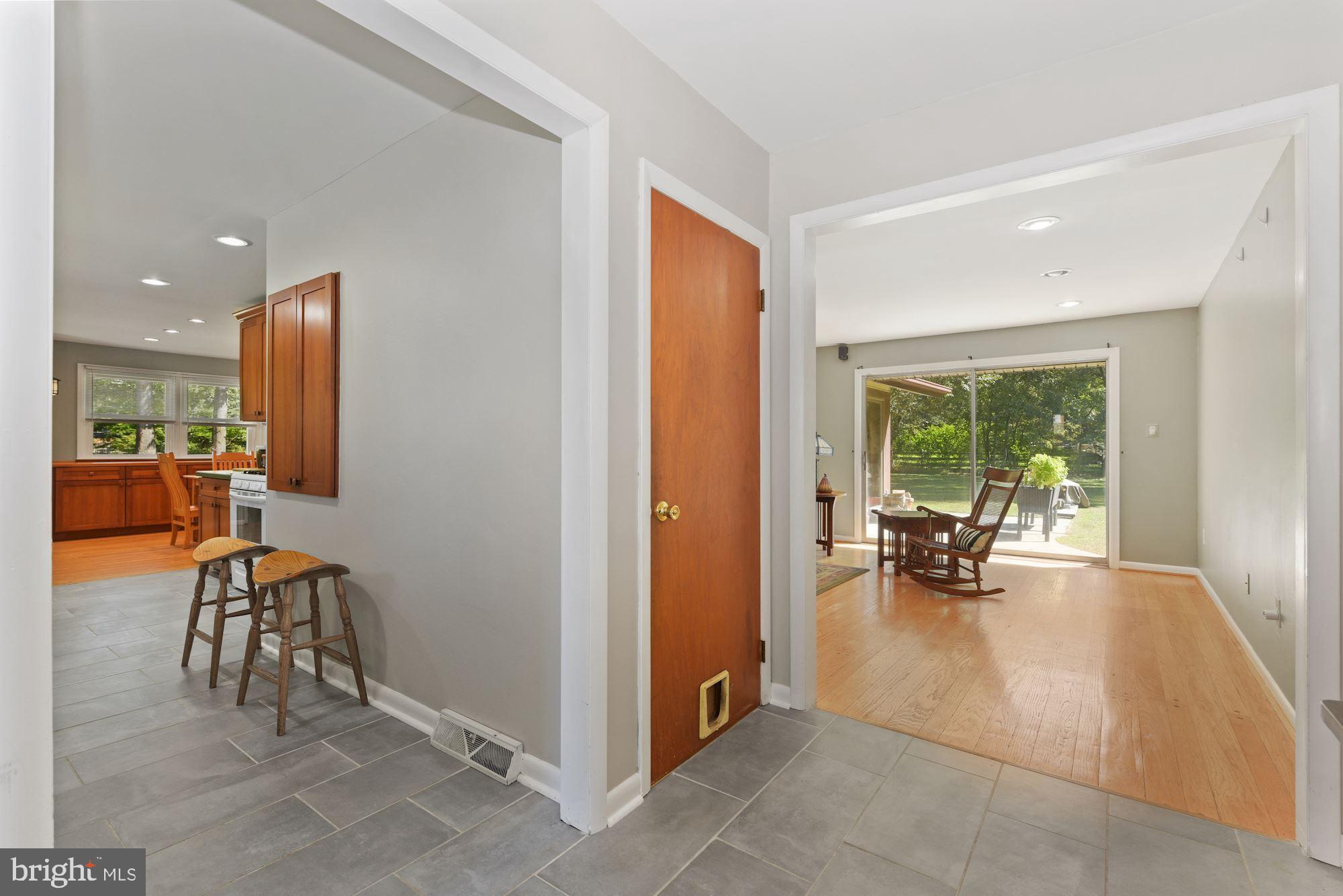 6 Robin Road Moorestown, NJ 08057 - Photo 5 of 32
