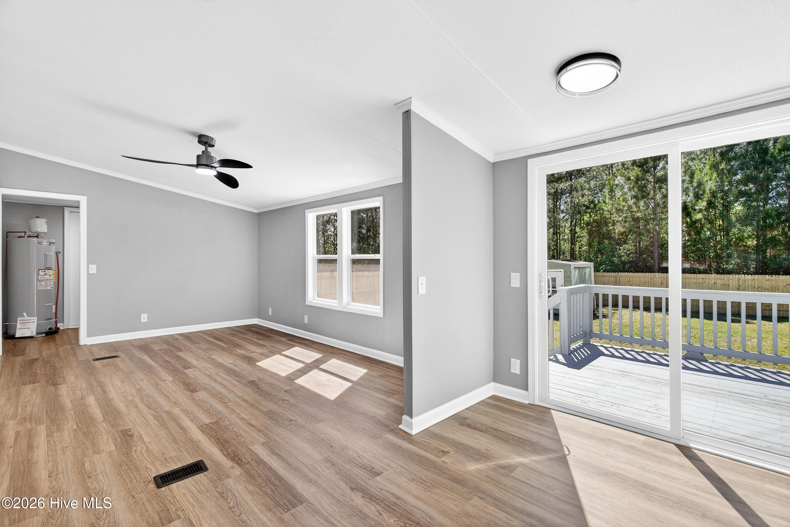 335 Queens Haven Road Hubert, NC 28539 - Photo 16 of 45 Secondary Living Room
