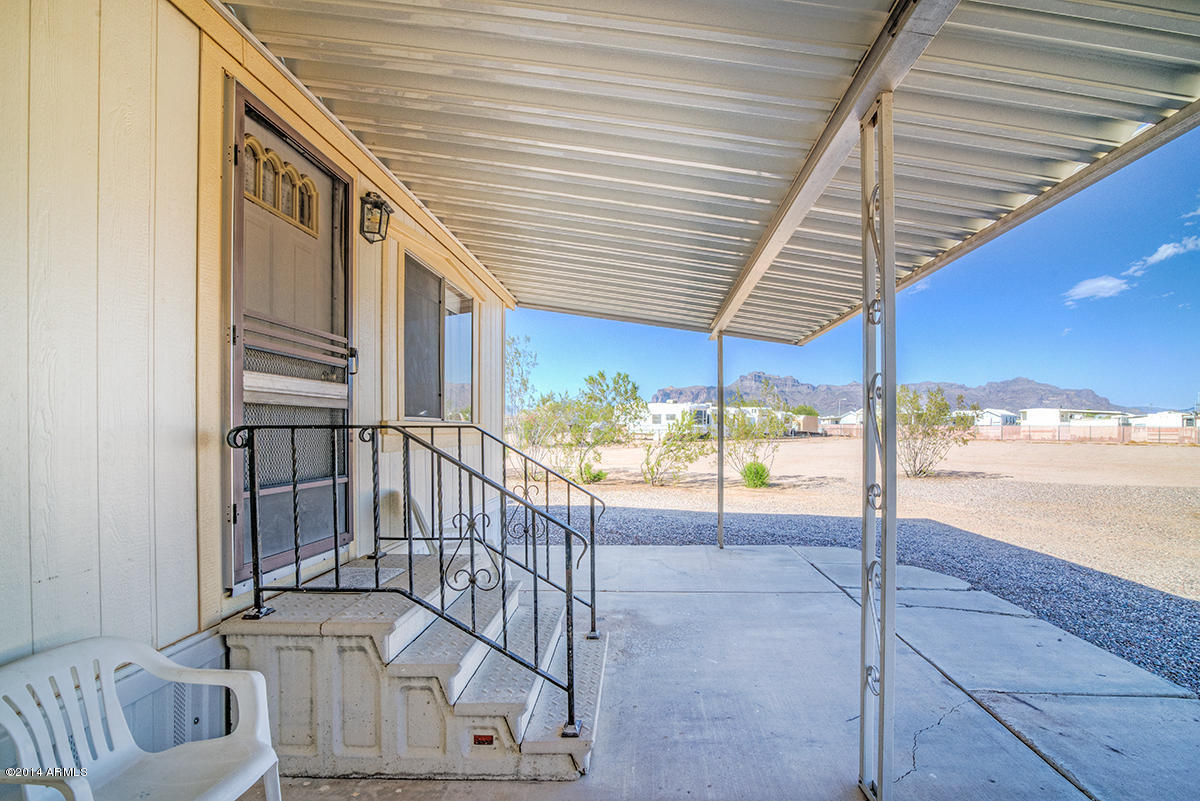 2793 South Winchester Road Apache Junction, AZ 85119 - Photo 23 of 25 PATIO