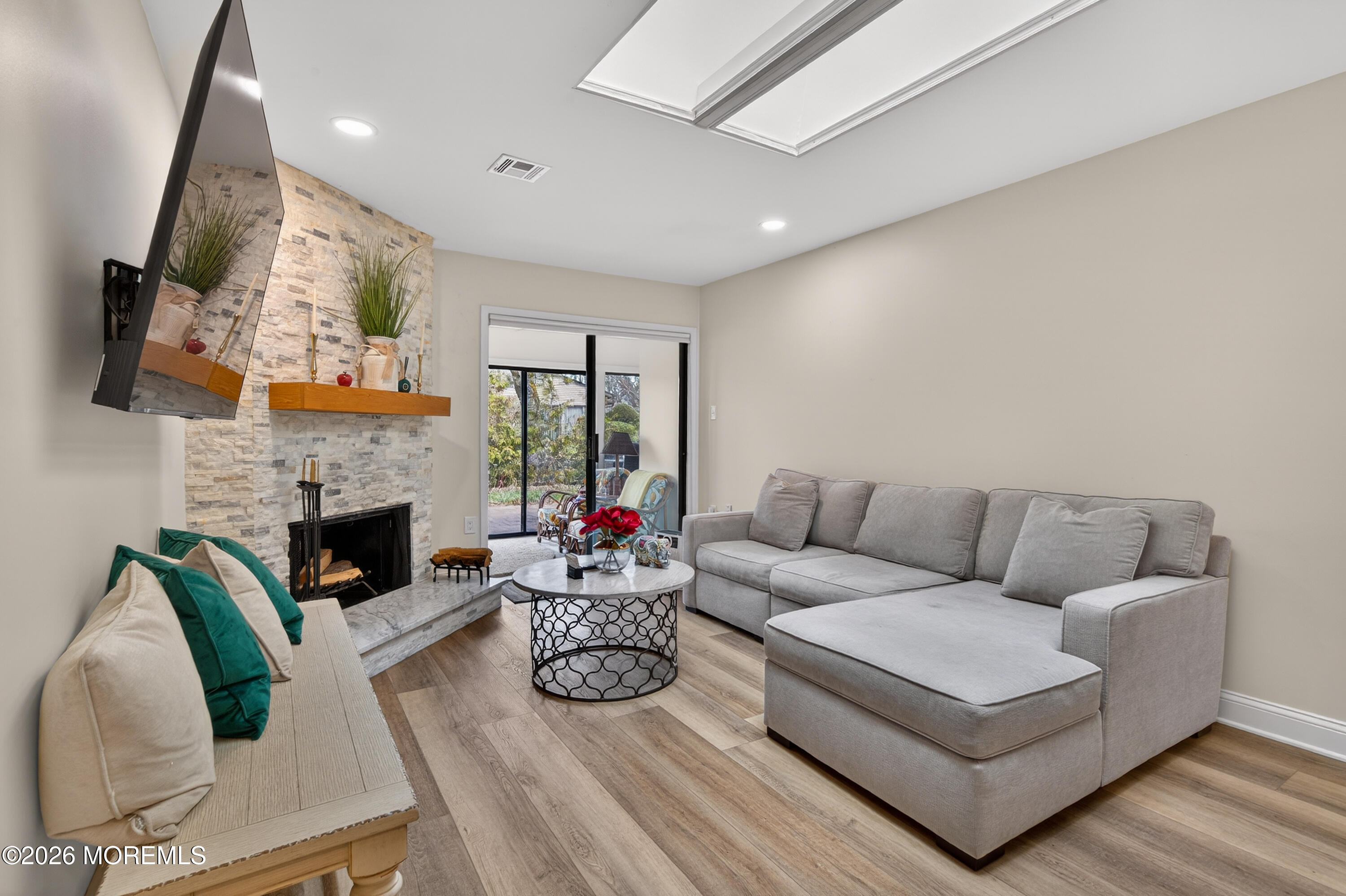 4 Friendship Court Red Bank, NJ 07701 - Photo 15 of 33 020(27)