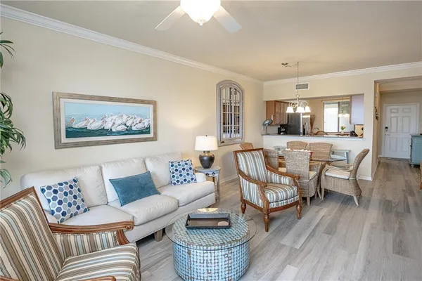 $265,000 | 7005 River Hammock Drive, Unit 204, Bradenton, FL 34212