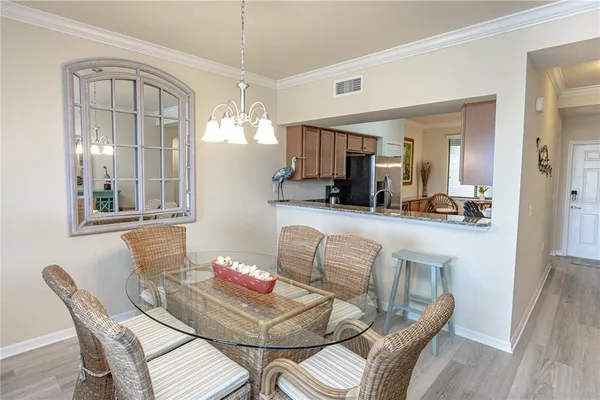 $265,000 | 7005 River Hammock Drive, Unit 204, Bradenton, FL 34212