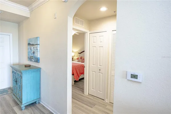 $265,000 | 7005 River Hammock Drive, Unit 204, Bradenton, FL 34212