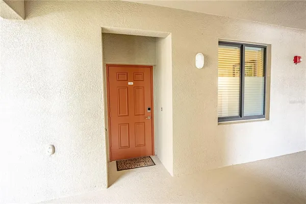$265,000 | 7005 River Hammock Drive, Unit 204, Bradenton, FL 34212
