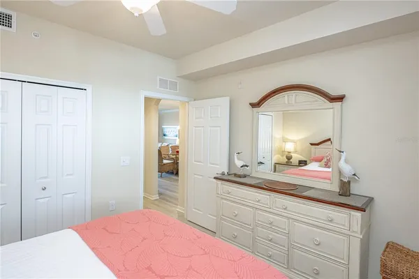 $265,000 | 7005 River Hammock Drive, Unit 204, Bradenton, FL 34212