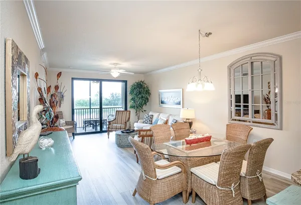 $265,000 | 7005 River Hammock Drive, Unit 204, Bradenton, FL 34212