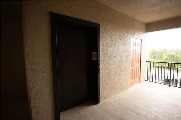 $265,000 | 7005 River Hammock Drive, Unit 204, Bradenton, FL 34212