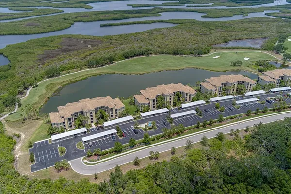 $265,000 | 7005 River Hammock Drive, Unit 204, Bradenton, FL 34212