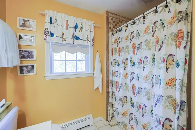 $750,000 | 25 Dunny Cove Lane, Uxbridge, MA 01569