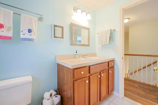 $750,000 | 25 Dunny Cove Lane, Uxbridge, MA 01569