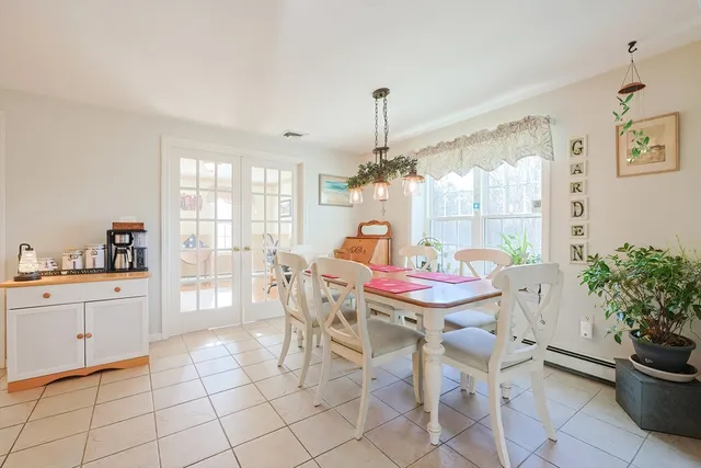 $750,000 | 25 Dunny Cove Lane, Uxbridge, MA 01569