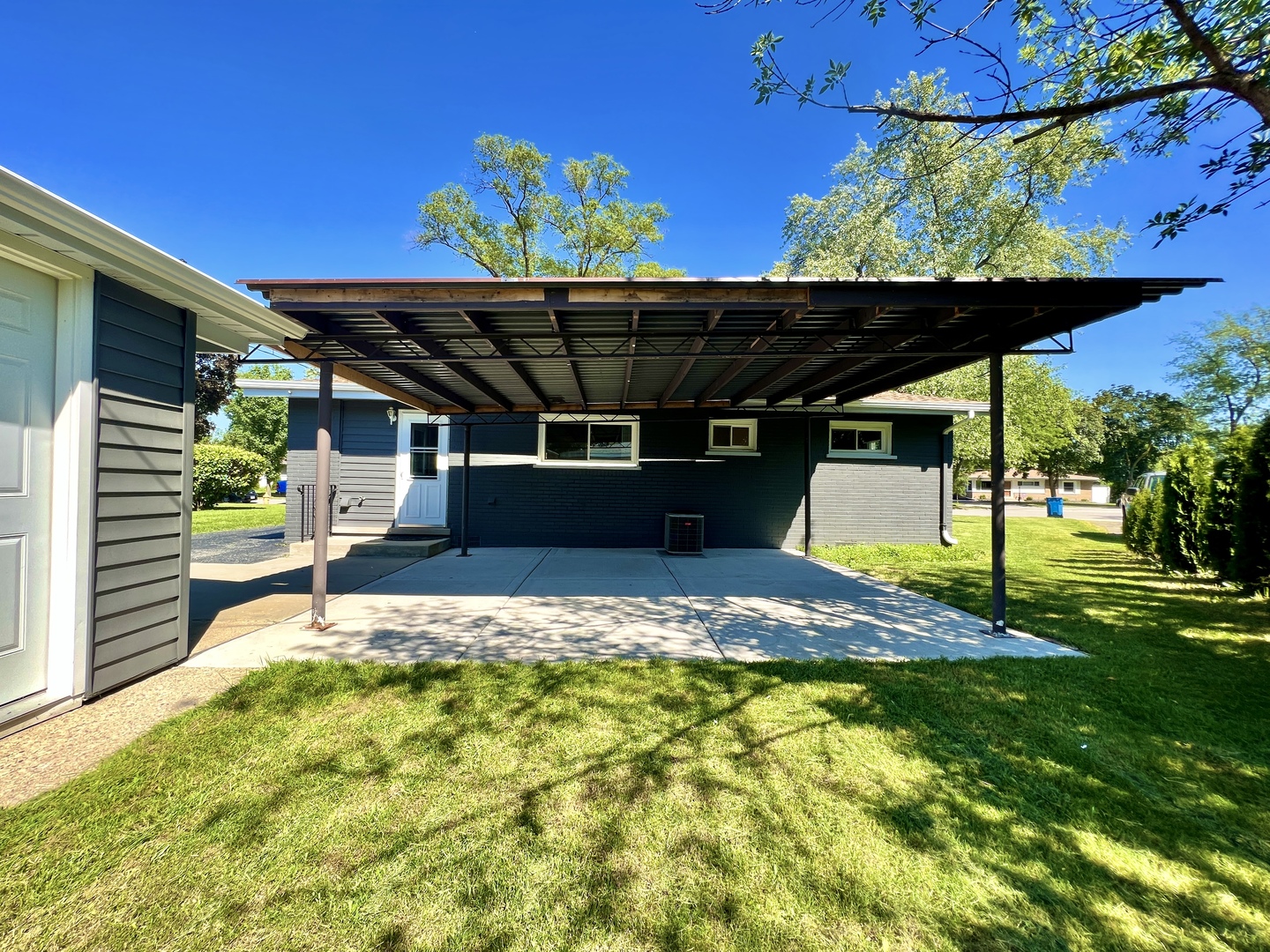 128 East Normandy Drive Addison, IL 60101 - Photo 16 of 17