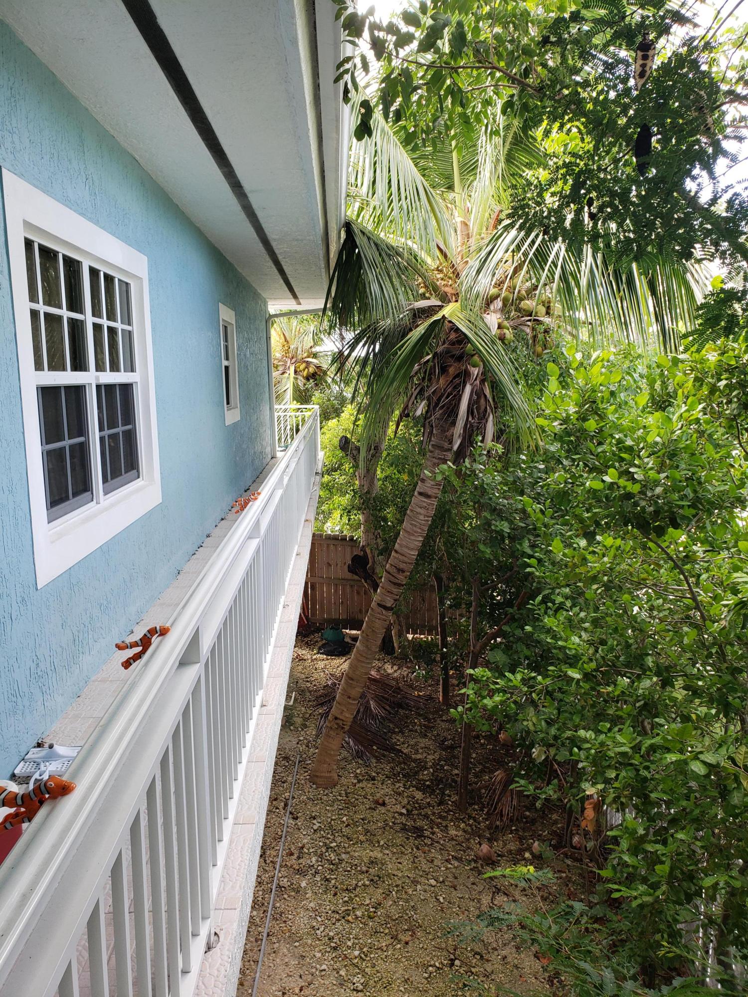 102 Mockingbird Road Tavernier, FL 33070 - Photo 11 of 17 a view of entryway
