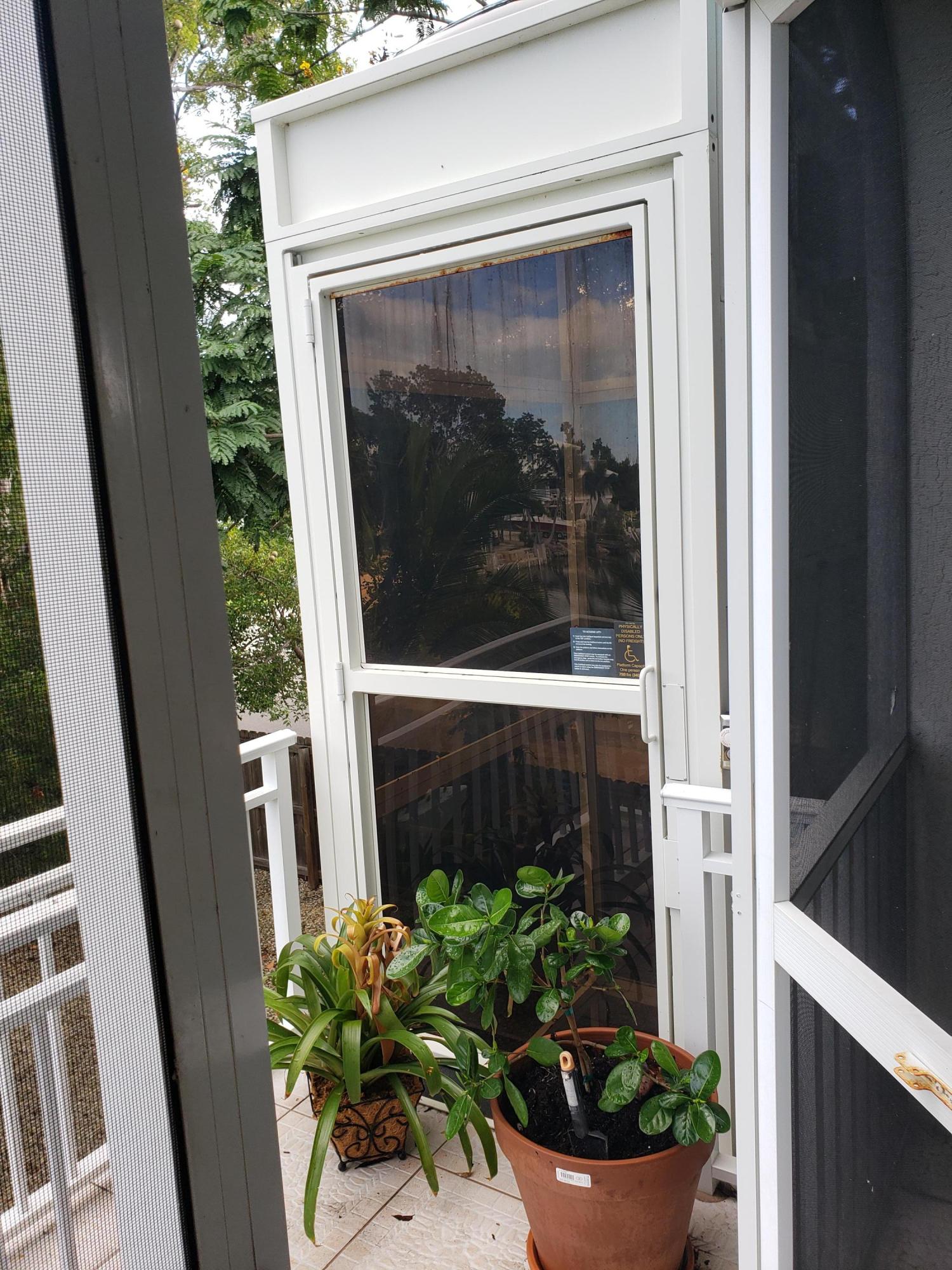 102 Mockingbird Road Tavernier, FL 33070 - Photo 12 of 17 a view of a entryway