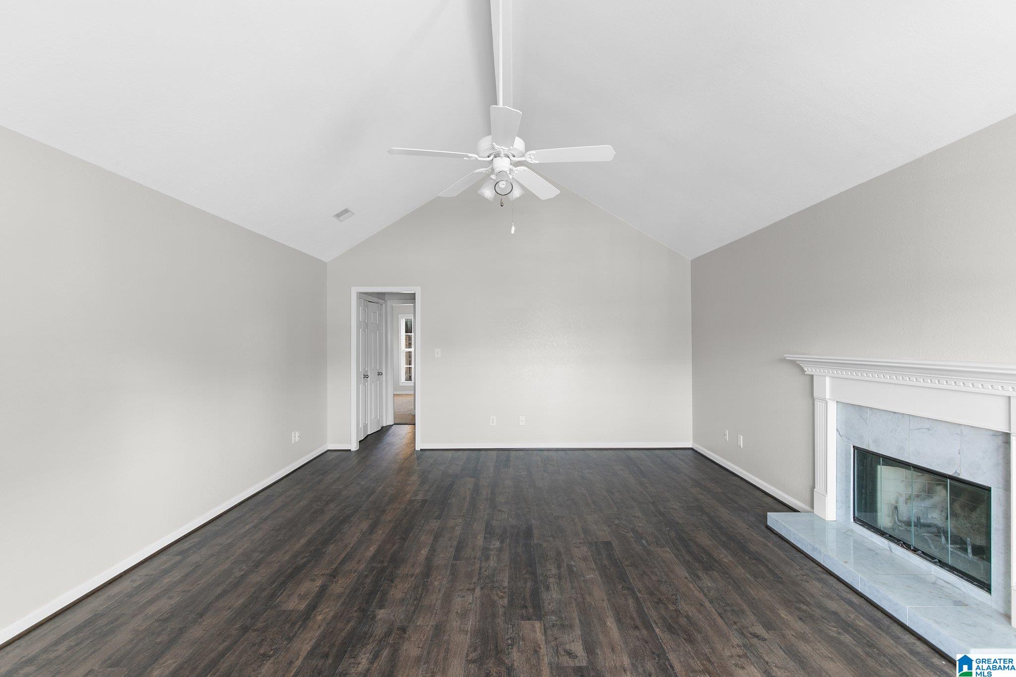 136 Belvedere Place Alabaster, AL 35007 - Photo 9 of 38