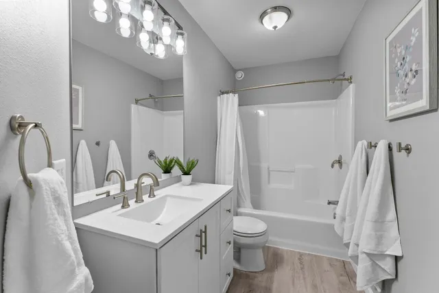 $465,000 | 1230 12th Street Southeast, Owatonna, MN 55060