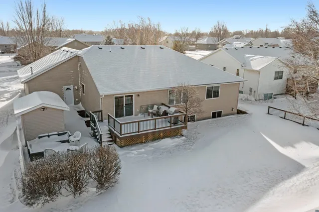 $465,000 | 1230 12th Street Southeast, Owatonna, MN 55060