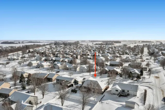 $465,000 | 1230 12th Street Southeast, Owatonna, MN 55060