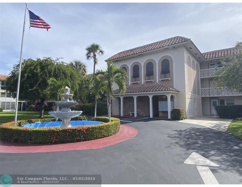 400 Northeast 20th St Unit C208  