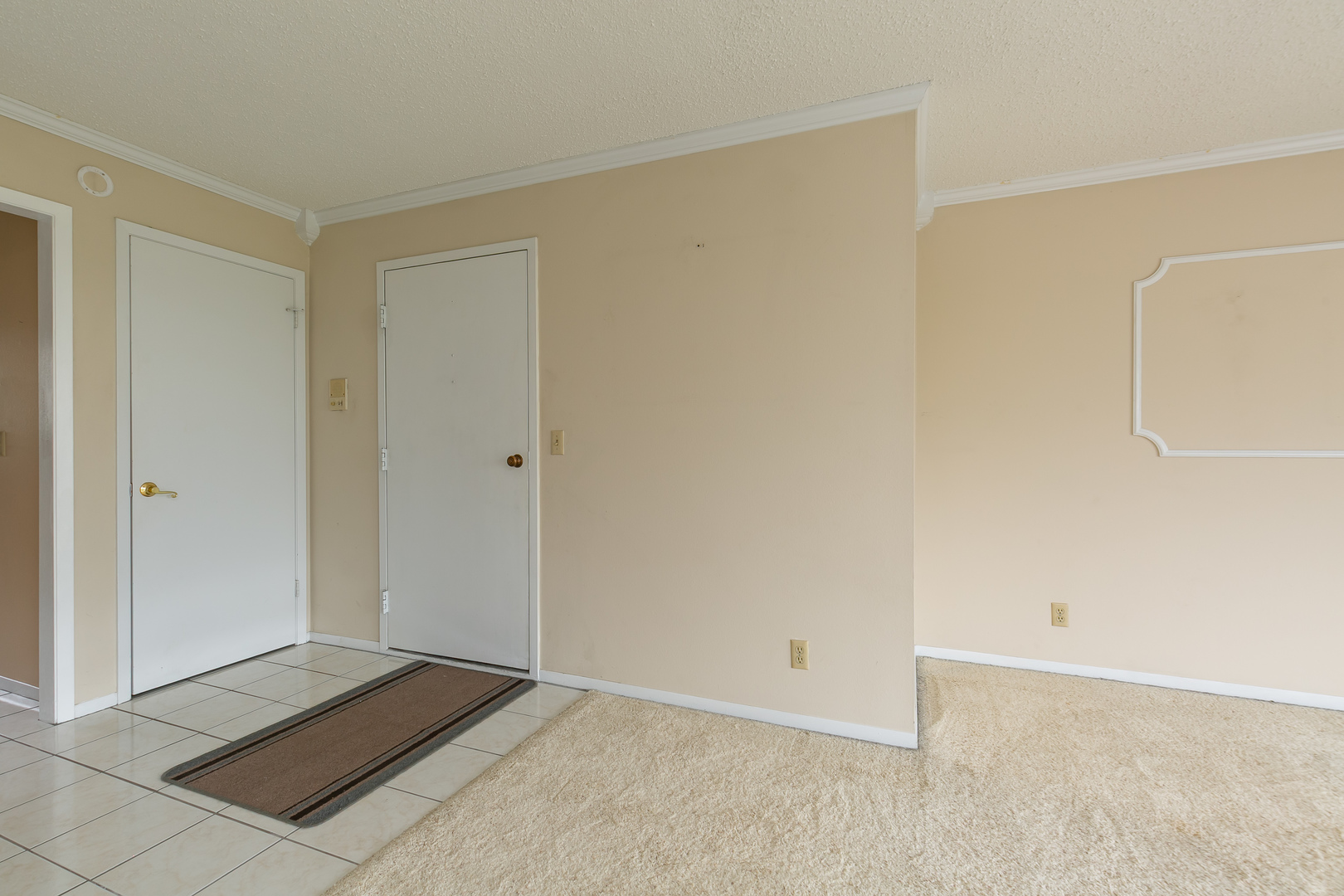 3721 35th Street, Unit 4 Moline, IL 61265 - Photo 5 of 26