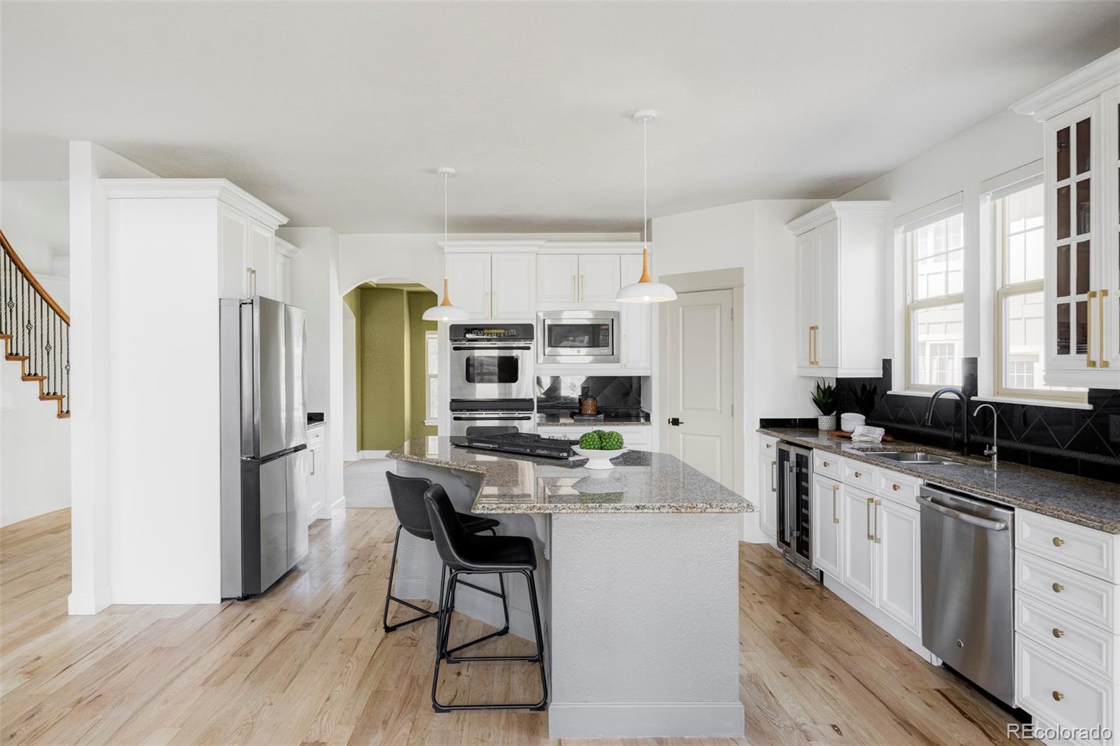 24980 East Roxbury Place Aurora, CO 80016 - Photo 8 of 41