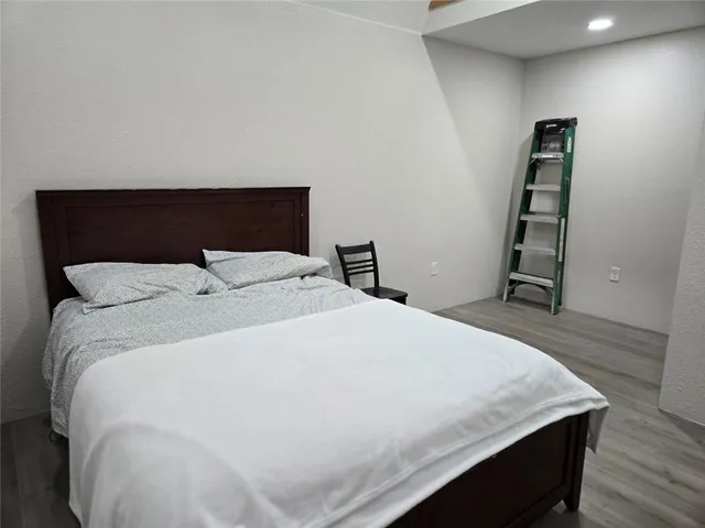 $270,000 | 33272 Swim Beach Road, Stover, MO 65078