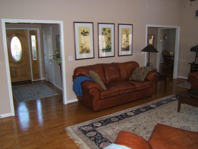 3060 Timberview Road Roanoke, VA 24019 - Photo 6 of 40 Great Room3