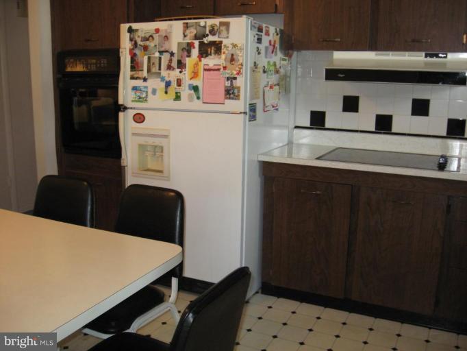 4020 Rouen Road Randallstown, MD 21133 - Photo 3 of 12 Kitchen
