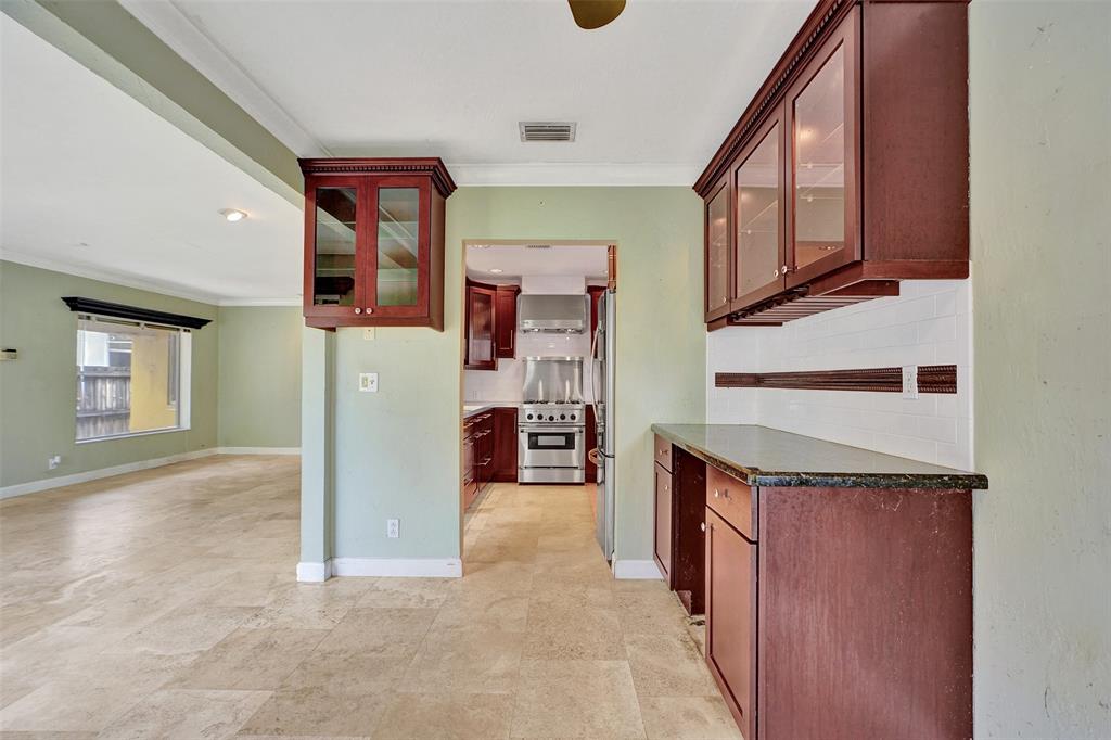 1626 Tyler Street Hollywood, FL 33020 - Photo 8 of 28 a view of hallway with washer and dryer