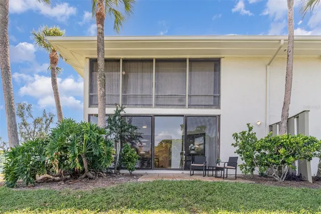 $675,000 | 6200 Flotilla Drive, Unit 311, Holmes Beach, FL 34217