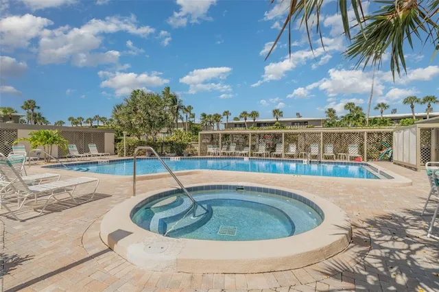 $675,000 | 6200 Flotilla Drive, Unit 311, Holmes Beach, FL 34217