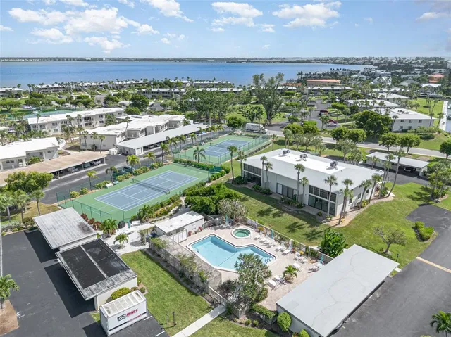 $675,000 | 6200 Flotilla Drive, Unit 311, Holmes Beach, FL 34217