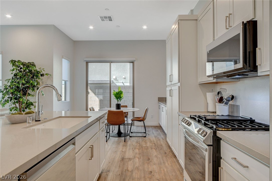 3354 Via Strada Street Henderson, NV 89044 - Photo 14 of 52