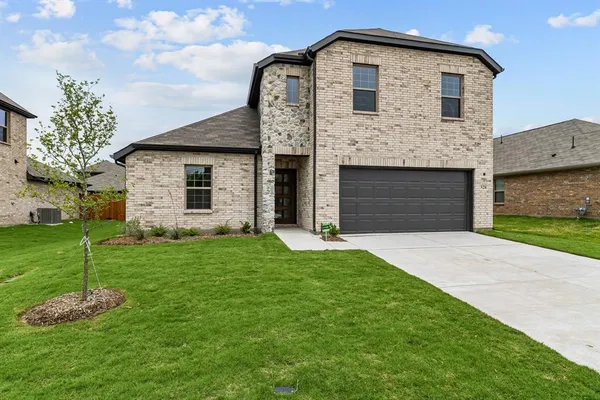 $408,950 | 548 Stone Holw Drive, Van Alstyne, TX 75495