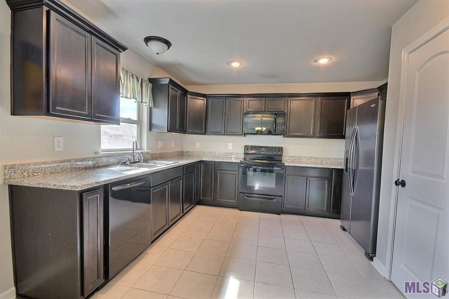 12232 Buddy Ellis Road Denham Springs, LA 70726 - Photo 9 of 27 Gallery Image 9