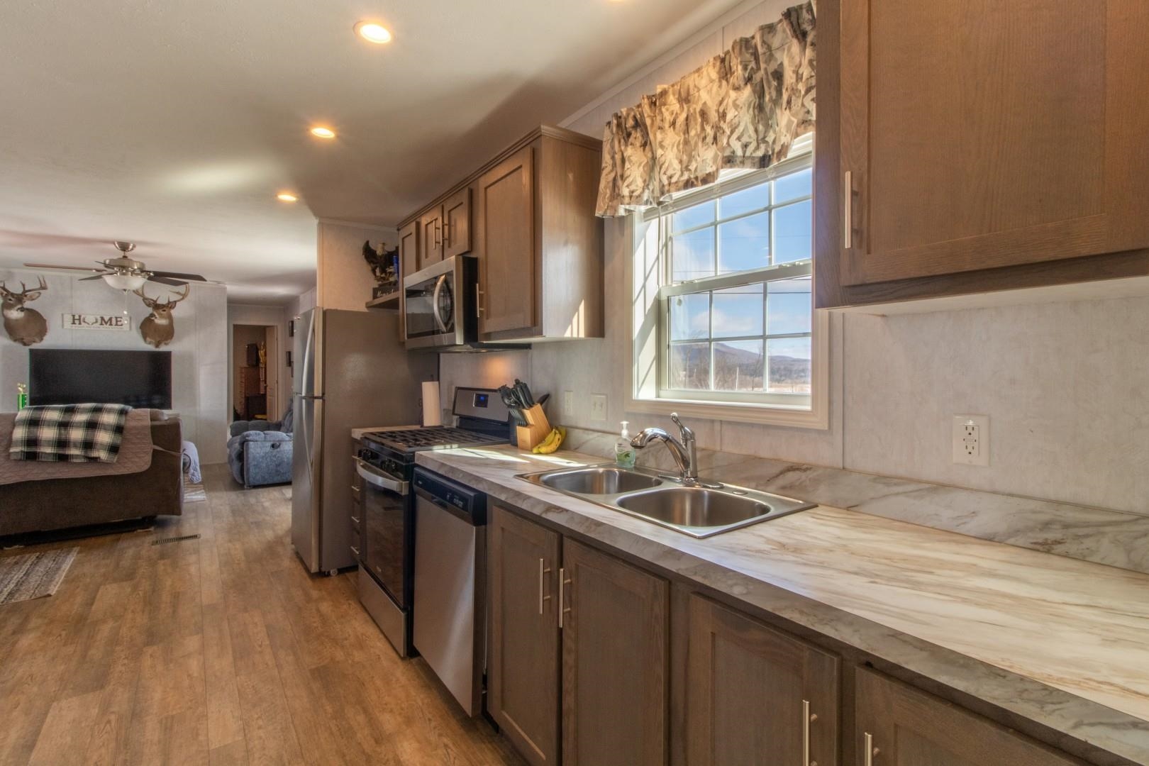 1501 Searles Road Newport Town, VT 05857 - Photo 5 of 28