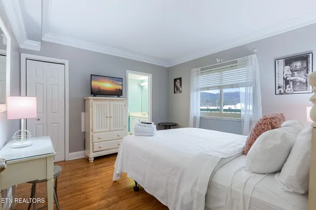 $325,000 | 3215 North River Road, Unit 503, Pigeon Forge, TN 37863