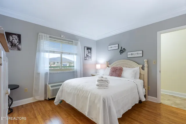 $325,000 | 3215 North River Road, Unit 503, Pigeon Forge, TN 37863