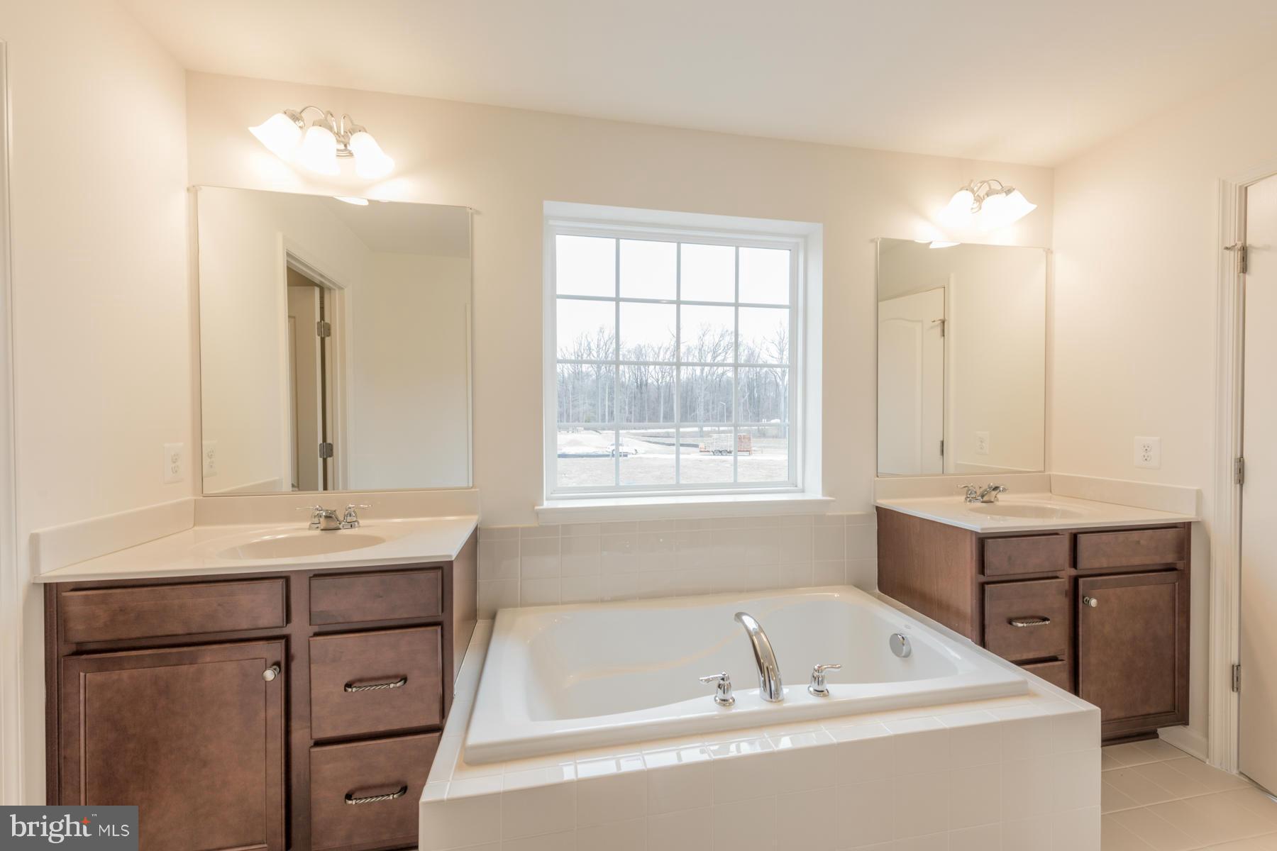 10506 Braddock Run Road Middle River, MD 21220 - Photo 22 of 30 Bath (Master)